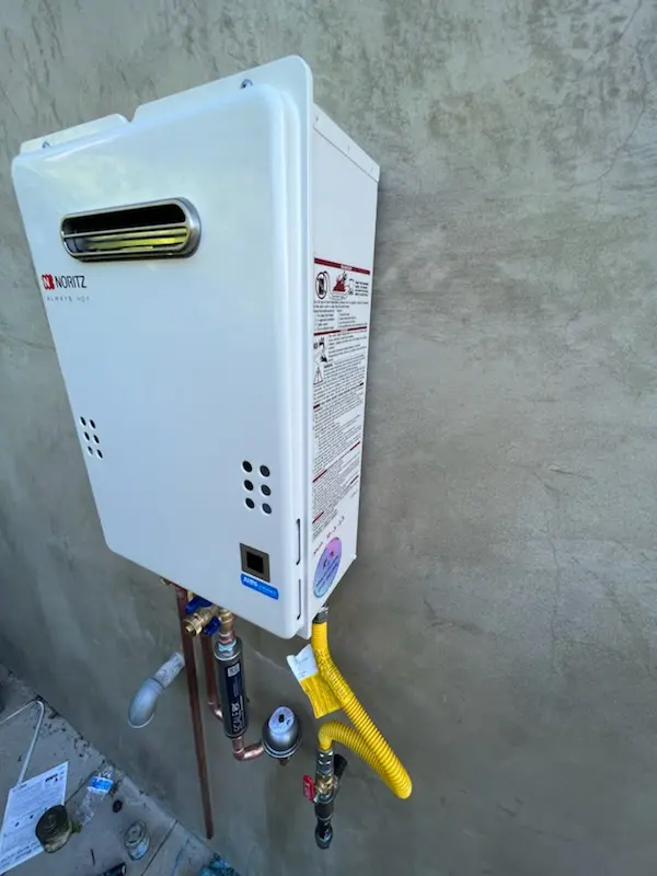 Tankless water heater installation for Deschutes River Woods homes